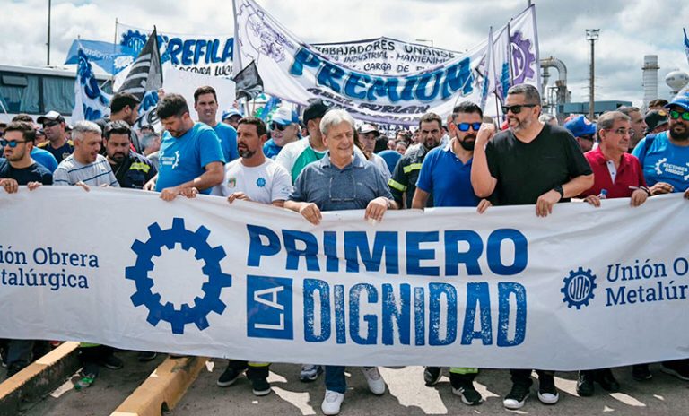 Tras semanas de duras negociaciones, los metalúrgicos acordaron un aumento del 12,3 % hasta marzo