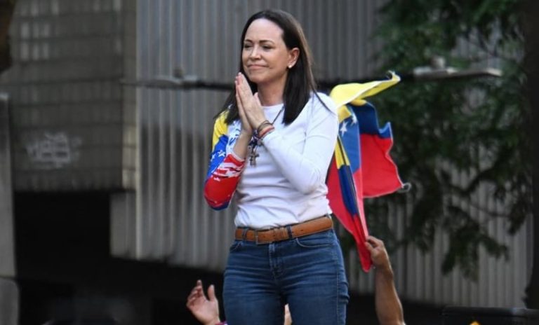 Denuncian que detuvieron a María Corina Machado en Venezuela