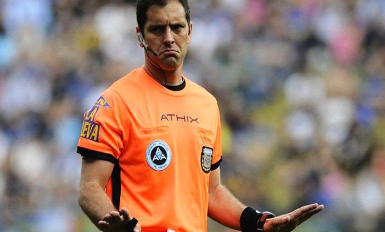 El árbitro Fernando Echenique vuelve a dirigir el derbi rosarino