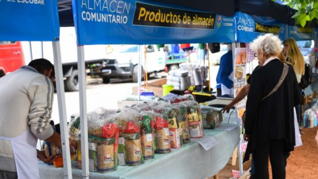 Escobar, Mercado Popular