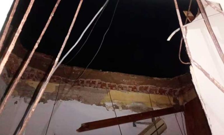 Córdoba: una mujer murió aplastada al desplomarse el techo de su habitación mientras dormía