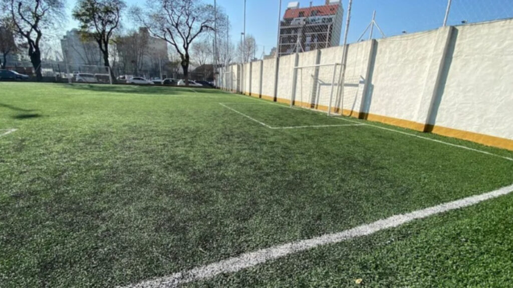 Esquina Vélez Sársfield, la canchita donde se desencadenó la pelea Porcel de Peralta y Juan B. Justo., frente al estadio José Amalfitani.