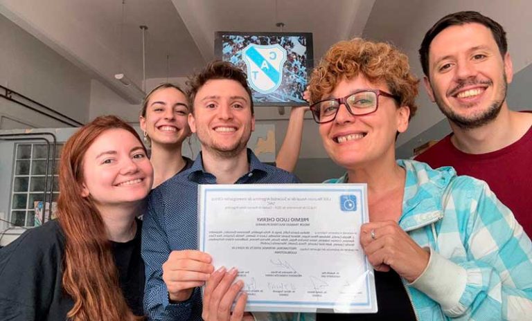 Científicos argentinos recibieron un subsidio de Mark Zuckerberg para investigar tumores pediátricos