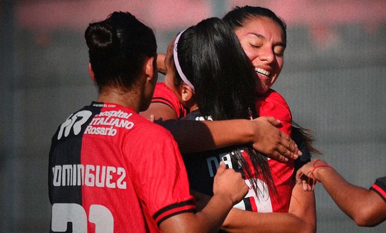 Newell’s goleó a Platense y mantiene el liderazgo en el femenino de AFA