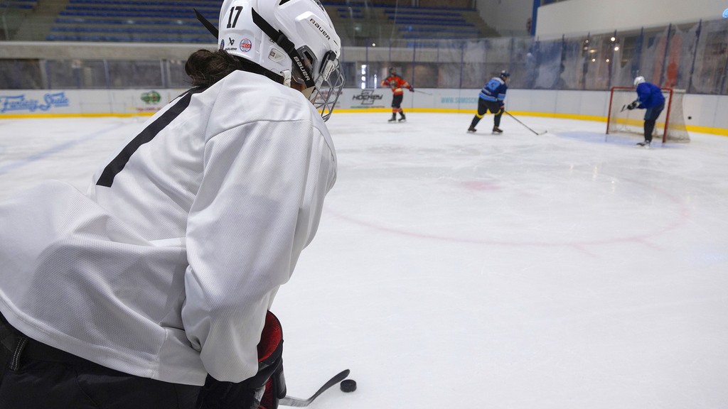San Martín, Leila Aguirre, hockey sobre hielo