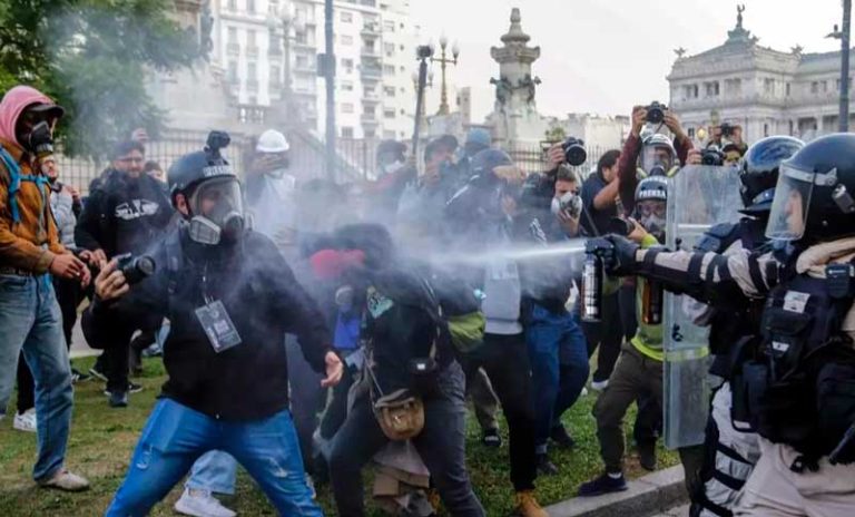 En lo que va del año se registraron al menos 178 ataques a periodistas