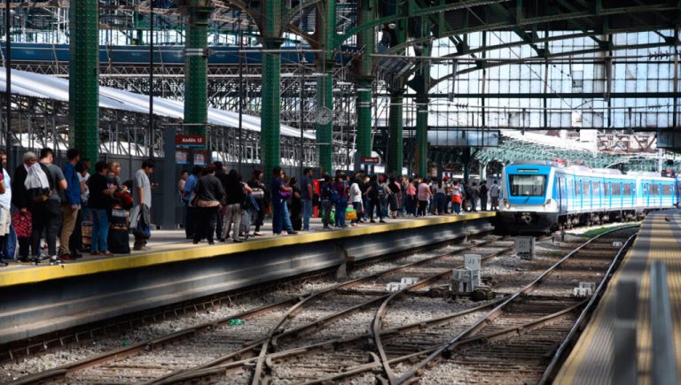 El tren Roca sufrió un drástico recorte en las frecuencias: así quedan los servicios en los ramales afectados