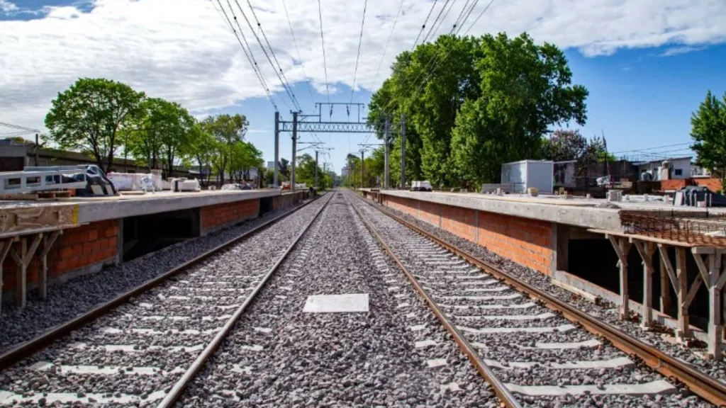 Una vista general del avance de obra en la estación Héroes de Malvinas, en Quilmes.