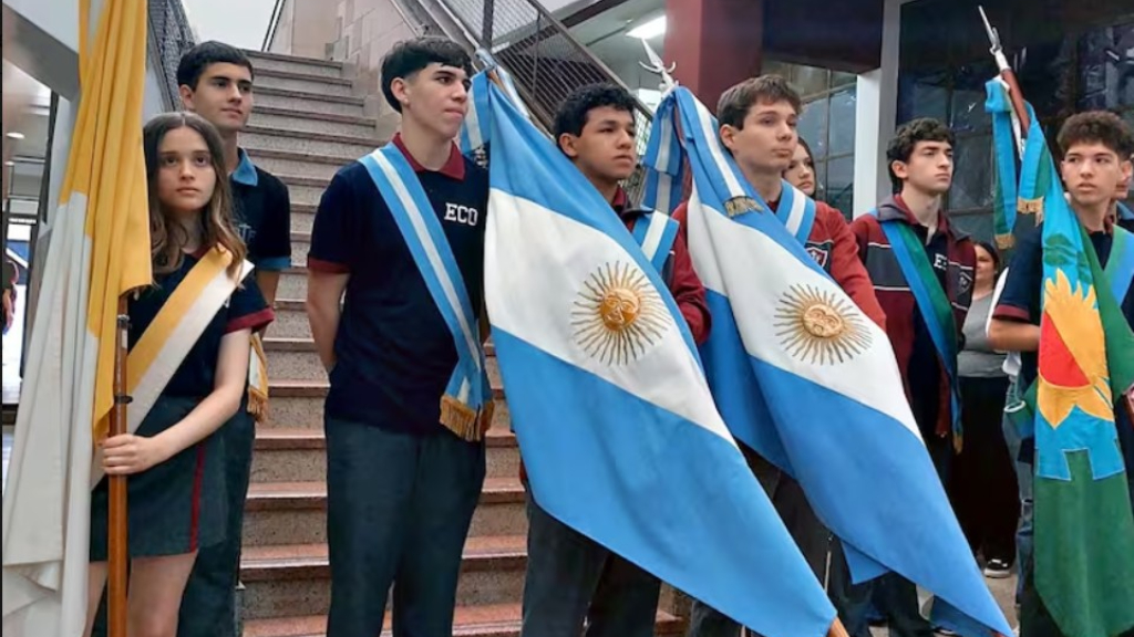 Gastón Díaz, el pibe de 17 años de Lanús al que le costaba contar y ahora compite por ser el mejor alumno del mundo.