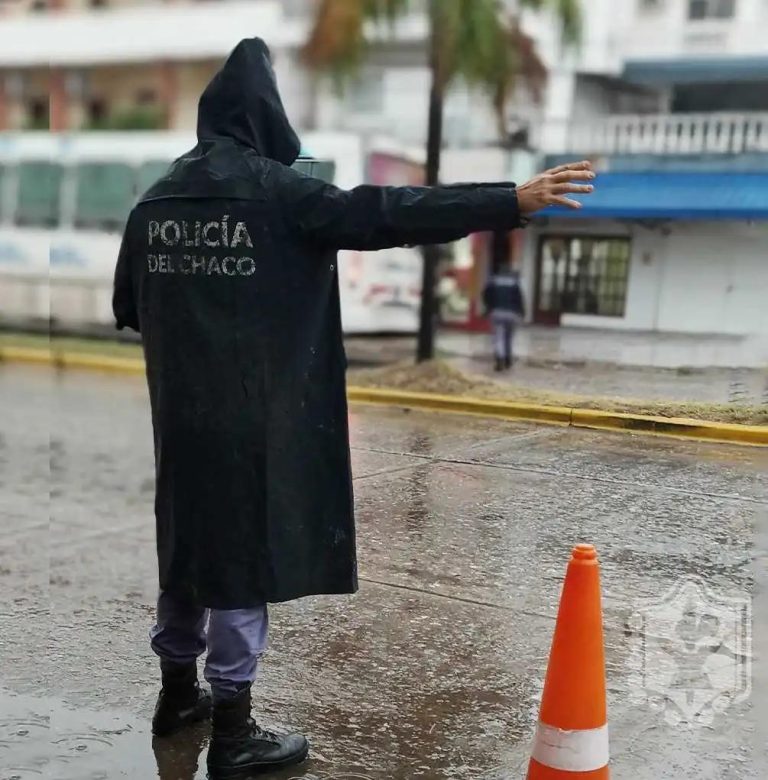 🔴 PROVINCIALES | Días de lluvia: la Policía del Chaco brinda recomendaciones para circular con seguridad