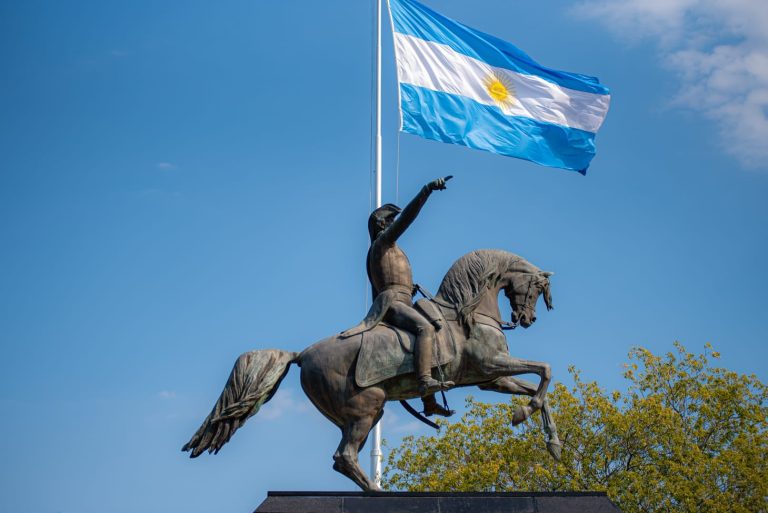 🔴 LOCALES | Sáenz Peña rindió homenaje al General José de San Martín al cumplirse 175 de su fallecimiento