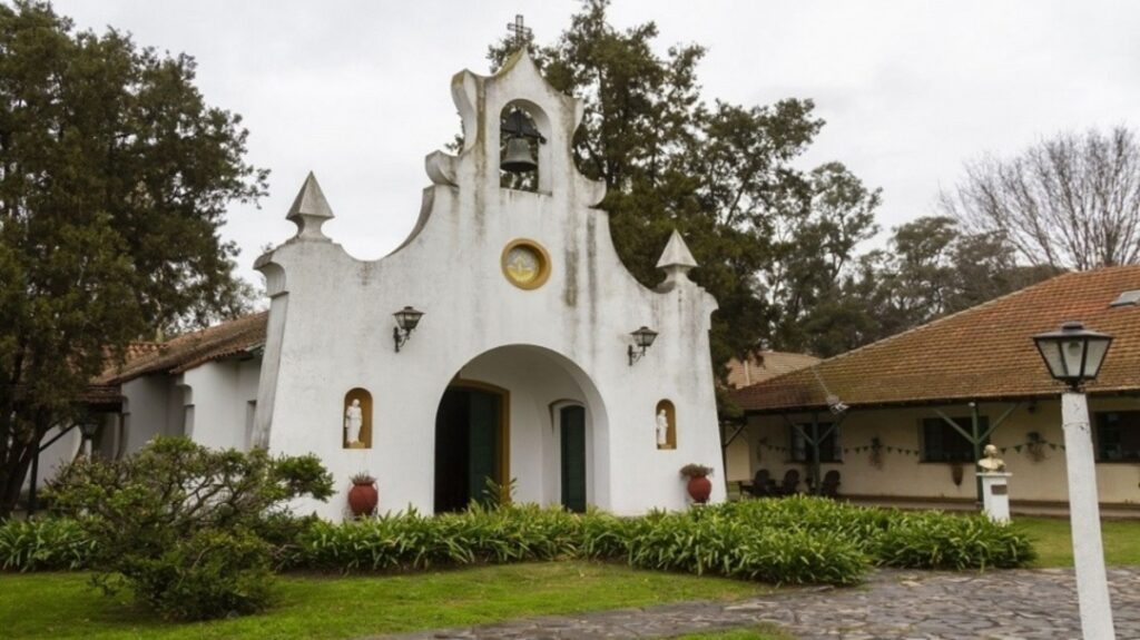 Burzaco Hogar Eva Perón Almirante Brown Anuncio Obras
