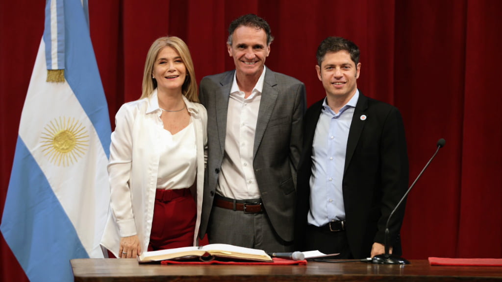 Axel Kicillof, nuevo gabinete, La Cámpora, Intendentes