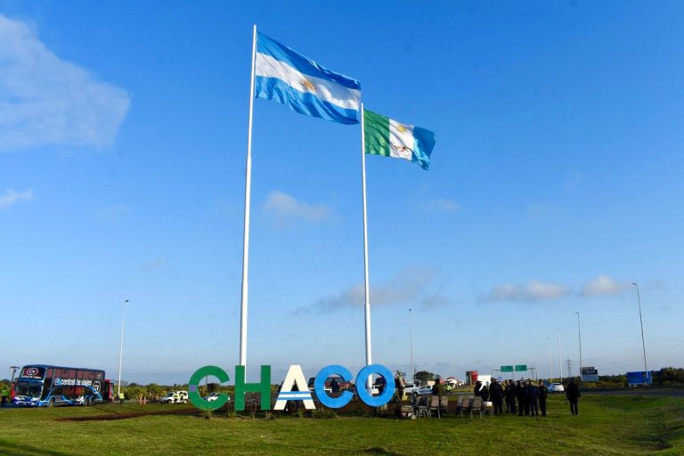 🔴 PROVINCIALES | El Gobernador Zdero encabezó el 74º Aniversario de la Provincialización del Chaco