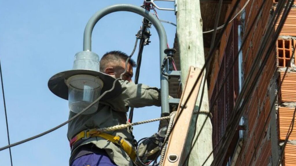 San Isidro, urbanización, barrios populares