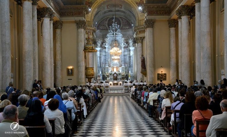 La Iglesia Católica dice presente ante la Constitucional: “De lo que se trata es de honrar nuestros orígenes”