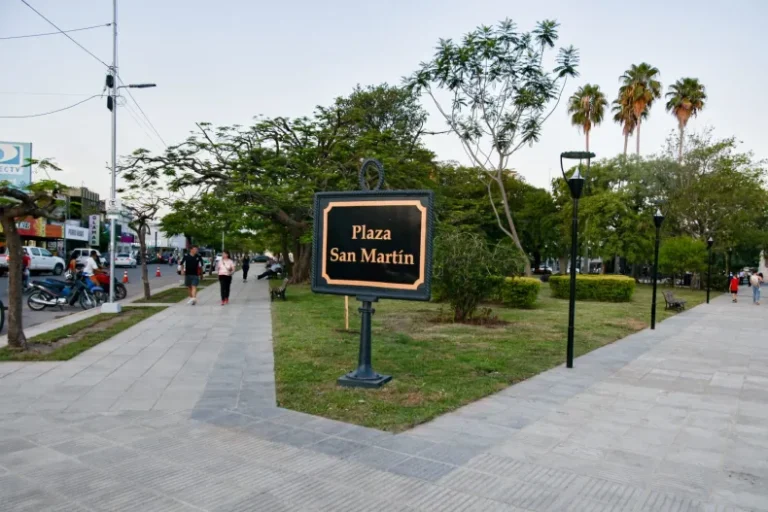 🔴 LOCALES | Sáenz Peña cierra el Mes Rosa en Plaza San Martín