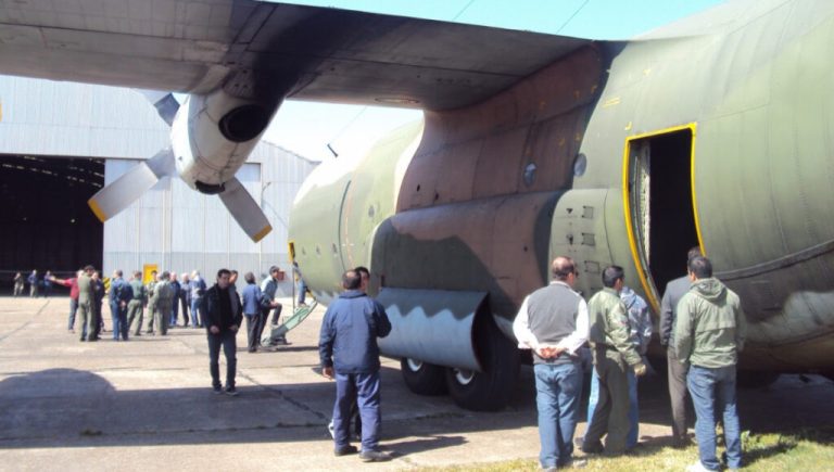 El Museo Aeronáutico de Morón abrirá al público una de sus joyas, el legendario C-130 Hércules: cómo participar
