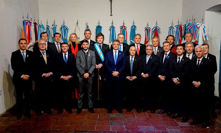 ¿Reconciliación oportunista?: el Gobierno convocará a gobernadores dialoguistas post elecciones