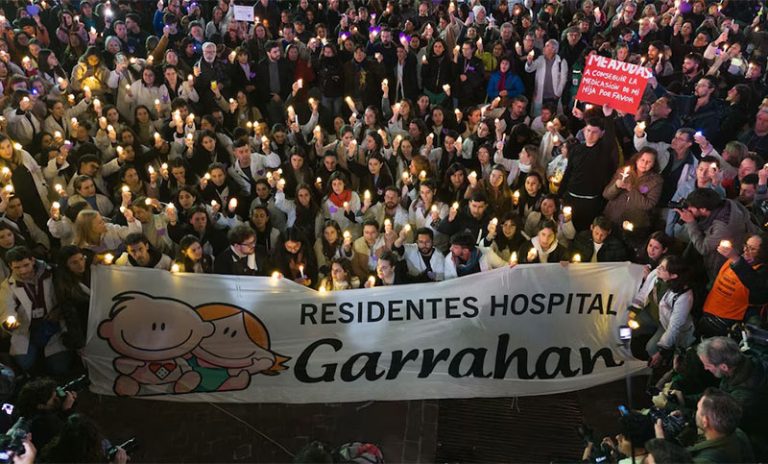 La Defensoría de la Niñez presentó un amparo contra el Gobierno por obstaculizar la aplicación de la Ley de Emergencia Pediátrica