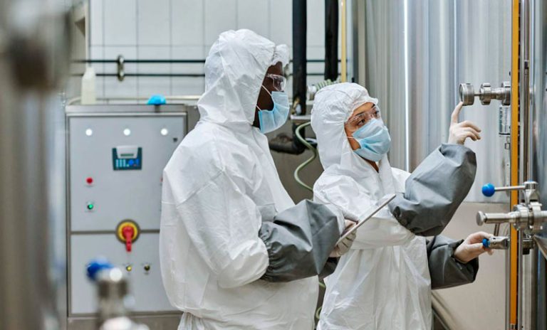 Químicos impulsan un proyecto para que los trabajadores del sector puedan jubilarse a los 55 años