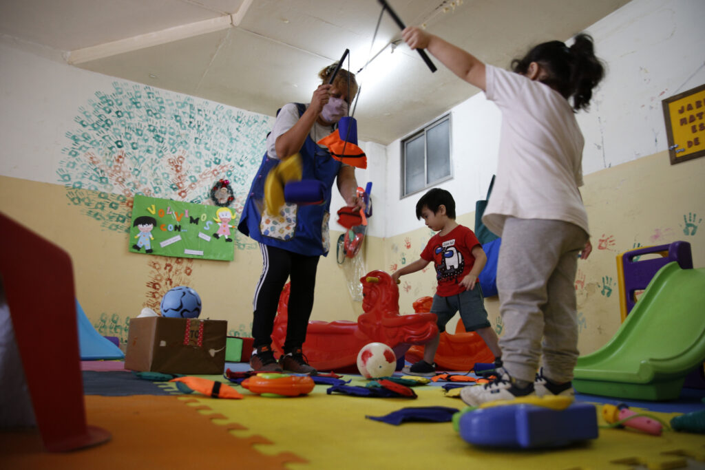 Entre las instituciones que recibirán obras hay muchos Jardines de Infantes.