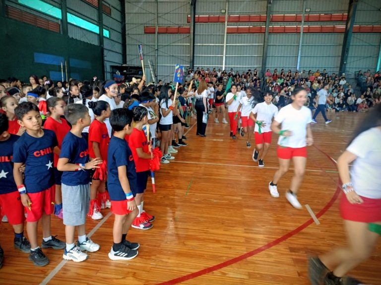 🔴 RESISTENCIA | La EEP N° 3 celebró su exhibición anual de educación física en el Jaime Zapata