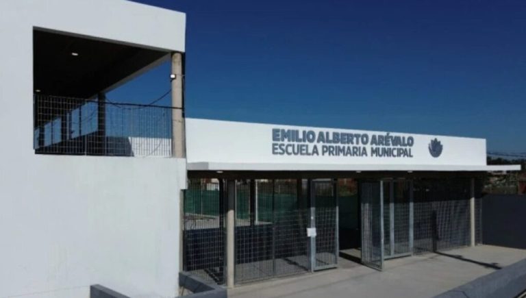 Escobar busca maestros para trabajar en la nueva Primaria Municipal de Maquinista Savio: cómo postularse