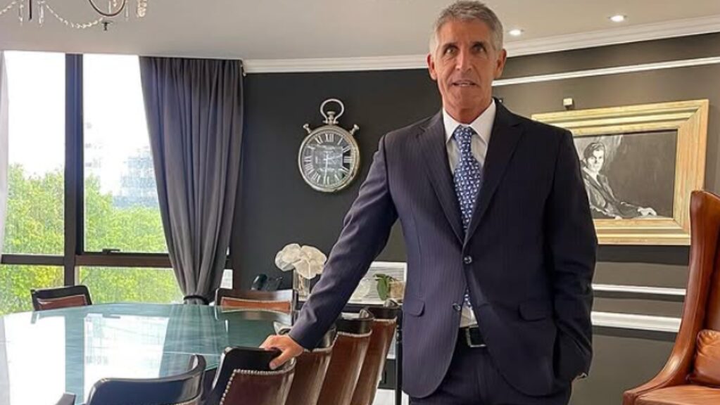 San Isidro, abogado, Google