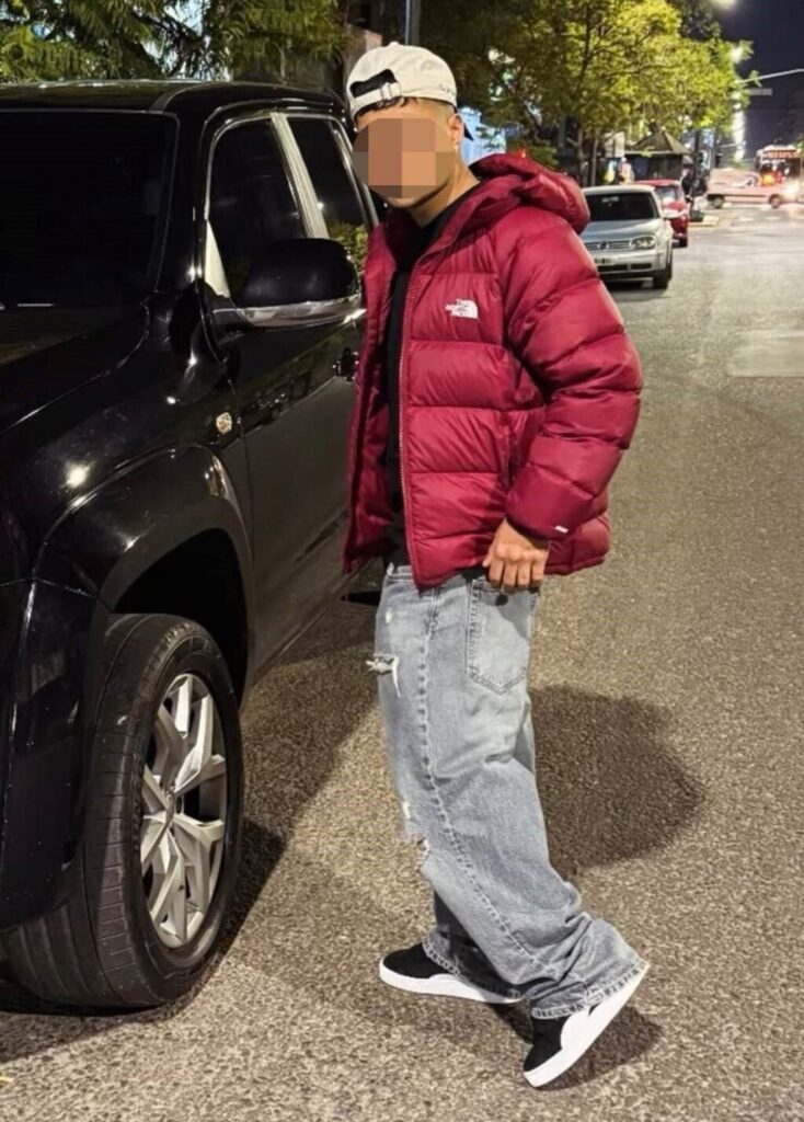 Eliana Ramírez (31) y Renzo Benítez (37) estaban casados y tenían tres hijos. Una camioneta Amarok los chocó y los mató a ambos en José C. Paz,