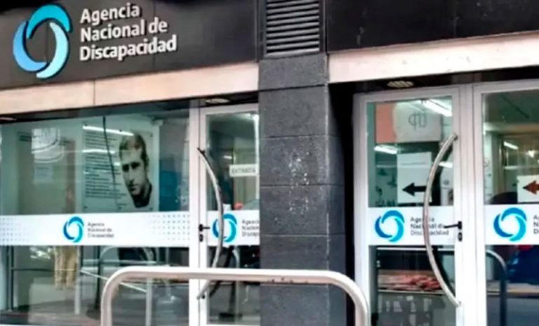 Acusan a la Andis de causar el colapso del sistema de prestaciones