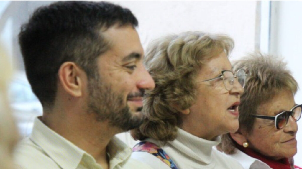 Agustín Balladares, presidente del Concejo Deliberante de Lanús y vice de Partido Justicialista local, se reunió con vecinos los barrios Pampa y Guadalupe, de Monte Chingolo.