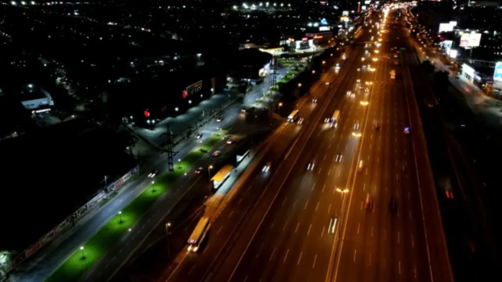 San Isidro firmó un convenio con Ausol para hacer el recambio de las luminarias que se rompan en la Panamericana, con nuevas luces LED.