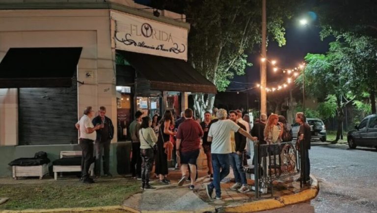 Llega la Noche del Vino a Vicente López con degustaciones, rebajas y shows musicales en vivo