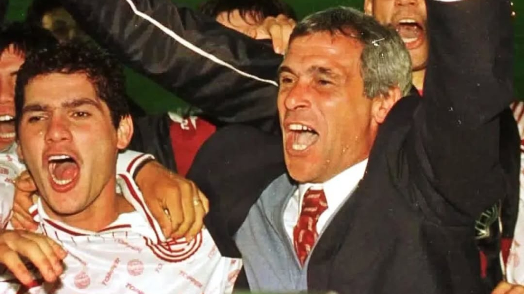 Héctor Cúper