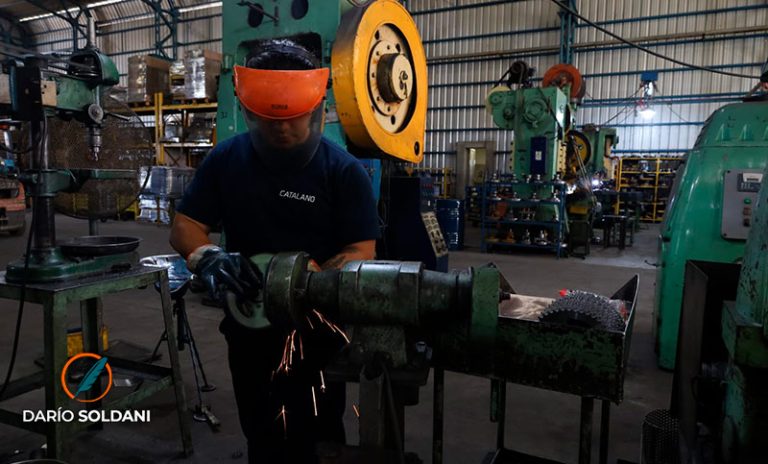 La actividad industrial, desplomada: en octubre alcanzó niveles 10% inferiores a 2022 y 2023