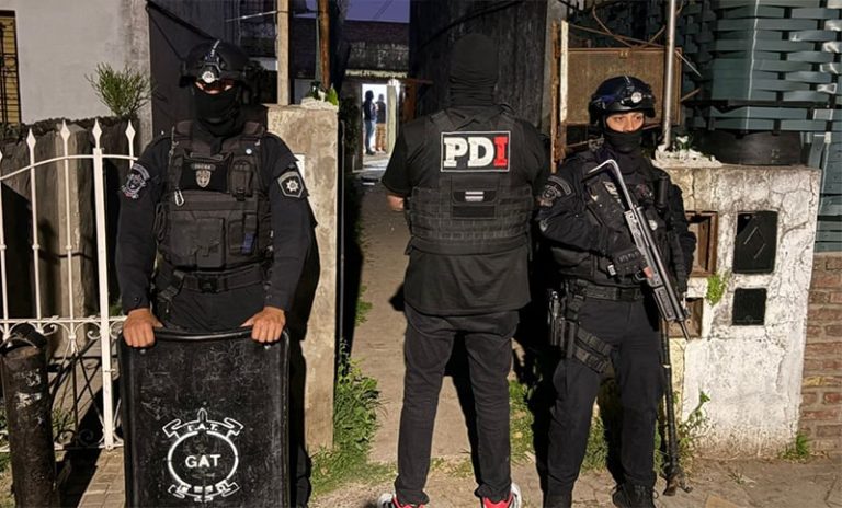 Ocho detenidos tras un megaoperativo por microtráfico en Rosario, Capitán Bermúdez e Ibarlucea