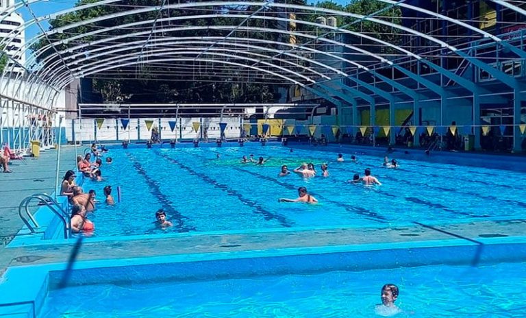 Central confirmó la continuidad de su escuela de natación