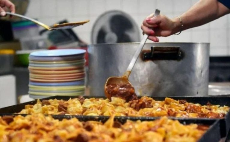 El Gobierno de Santa Fe destina $3.200 millones en refuerzos alimentarios por las fiestas de fin de año