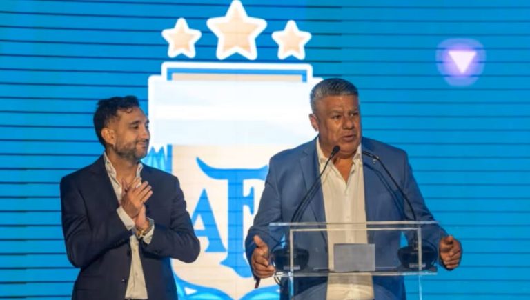 Escándalo por la financiera ligada a Chiqui Tapia: cuál es la maniobra en Banfield que sigue la Justicia y generó 19 allanamientos
