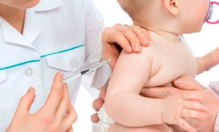 Nueva medida: para cobrar la AUH, los niños deberán tener los controles de salud y vacunación al día