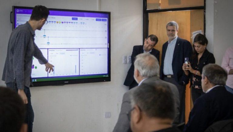 Hito de la UNAHUR, que incorporó la primera computadora cuántica de las universidades de Argentina: cómo funciona