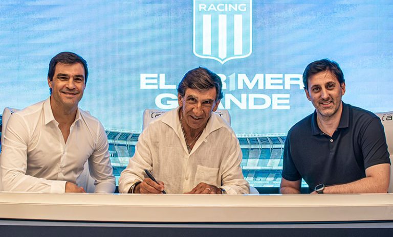 Gustavo Costas renovó contrato y seguirá como DT de Racing hasta fines de 2028