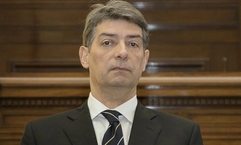 Rosatti, sobre la dolarización: «Argentina no puede tener una única moneda que sea extranjera»