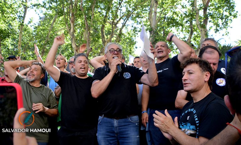 «Las movilizaciones en todo el país frenaron el avance de la Reforma Laboral», aseguraron desde la CGT Rosario