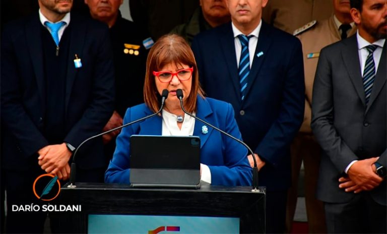 Patricia Bullrich renunció formalmente al Ministerio de Seguridad