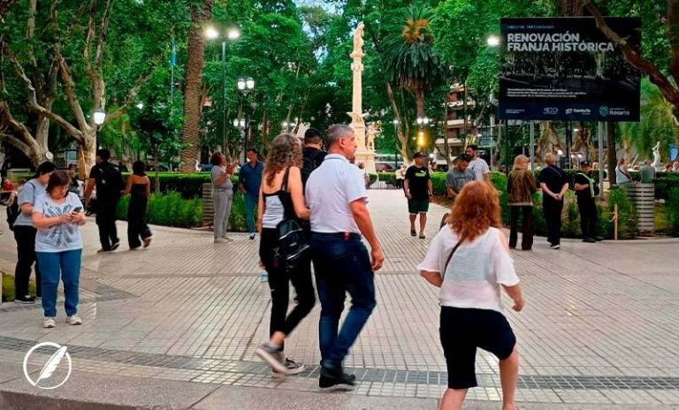 Quedó inaugurada la renovada plaza 25 de Mayo