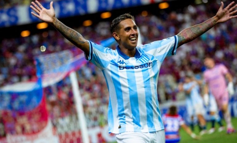 Almendra deja Racing para sumarse al Necaxa de México