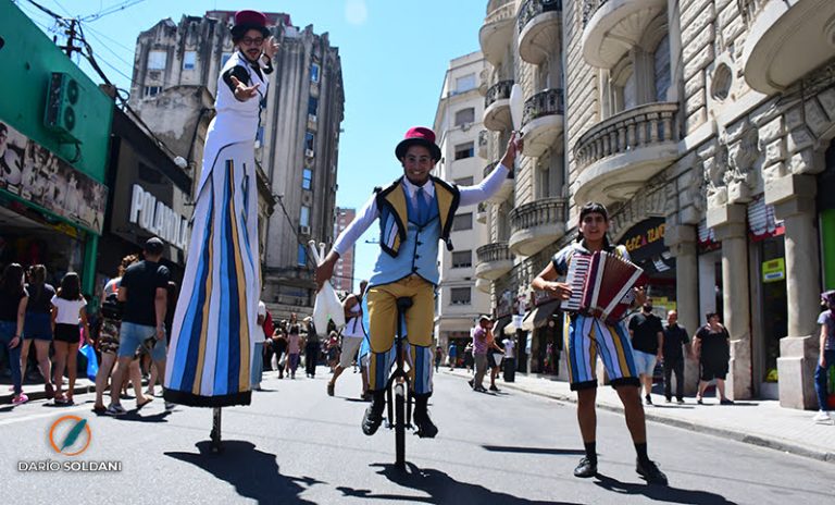Calle San Luis se transforma en peatonal para celebrar “La noche en mi barrio”