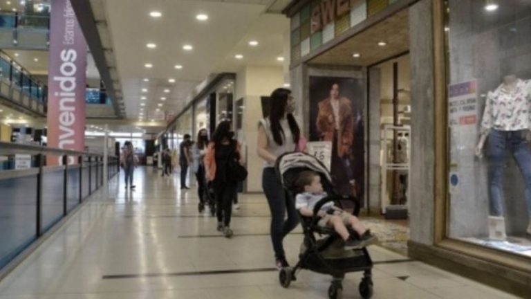 Alientan a comprar con información para cuidar el bolsillo en estas fiestas